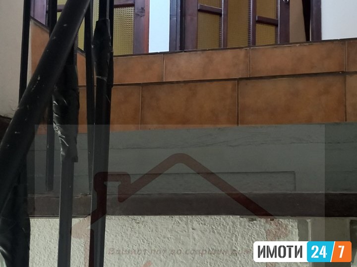 ПРАЗЕН ДЕЛОВЕН ПРОСТОР ВО ДЕБАР МААЛО