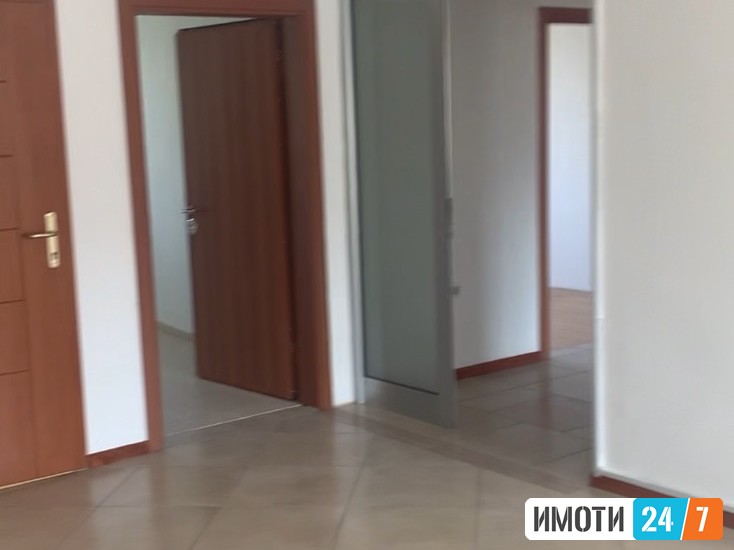 SE IZDAVA REPREZENTATIVEN DELOVEN PROSTOR VO CENTAR