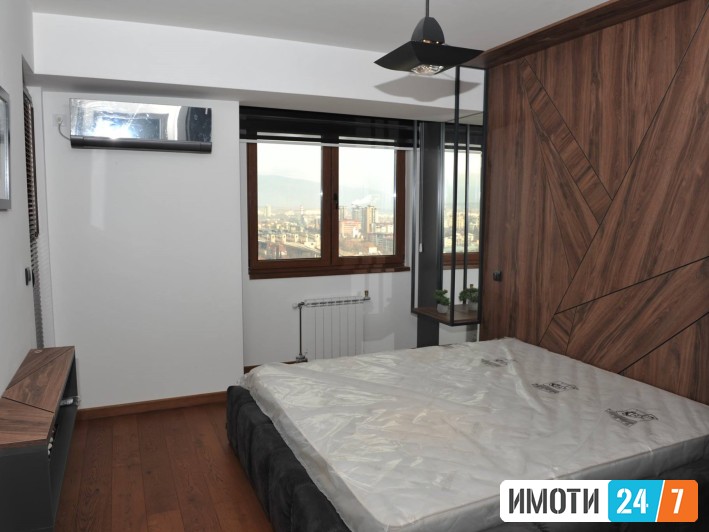 PREKRASEN CETIRISDOBEN STAN  VO FLATIRON