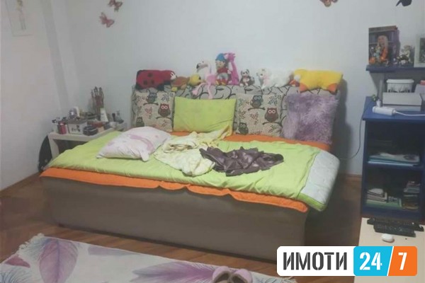 Se prodava stan vo Železara so čist imoten list 63 m2 so po 20m2 podrum terasa I dvor