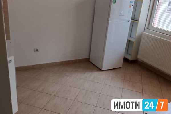 Издавам гарсоњера