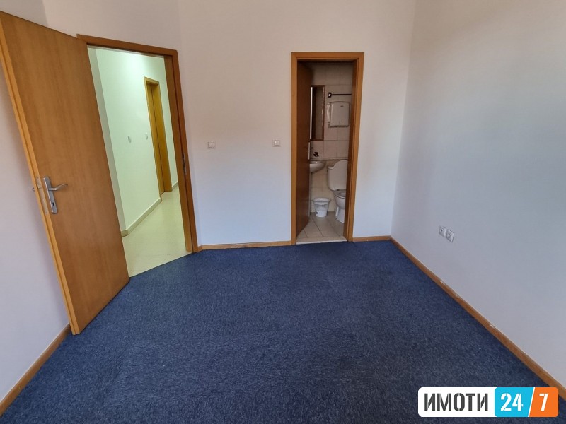 SE IZDAVA PRAZEN STAN ZA DELOVNA NAMENA VO KARPOSHMASHINSKI