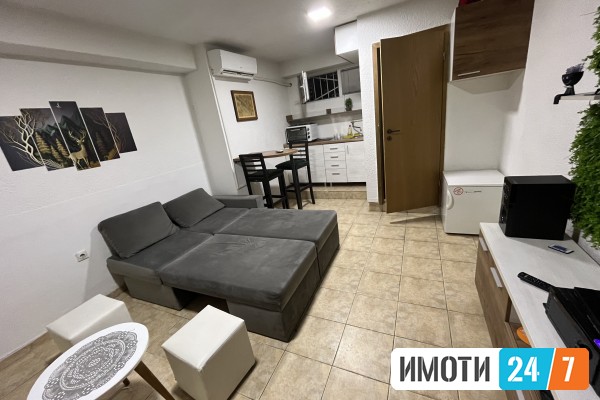 Se prodava Garsonjera vo Suteren Centar