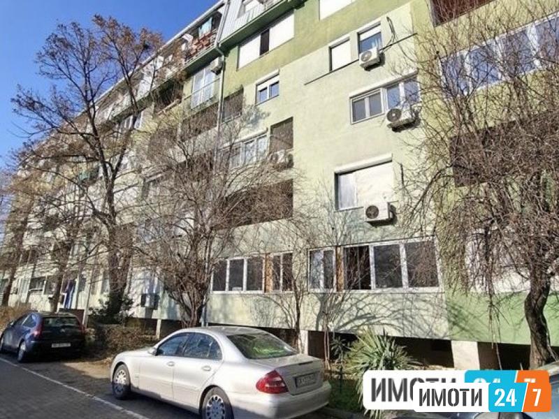 Се продава стан во Карпош 1