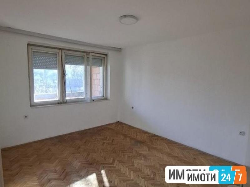 Се продава стан во Карпош 1