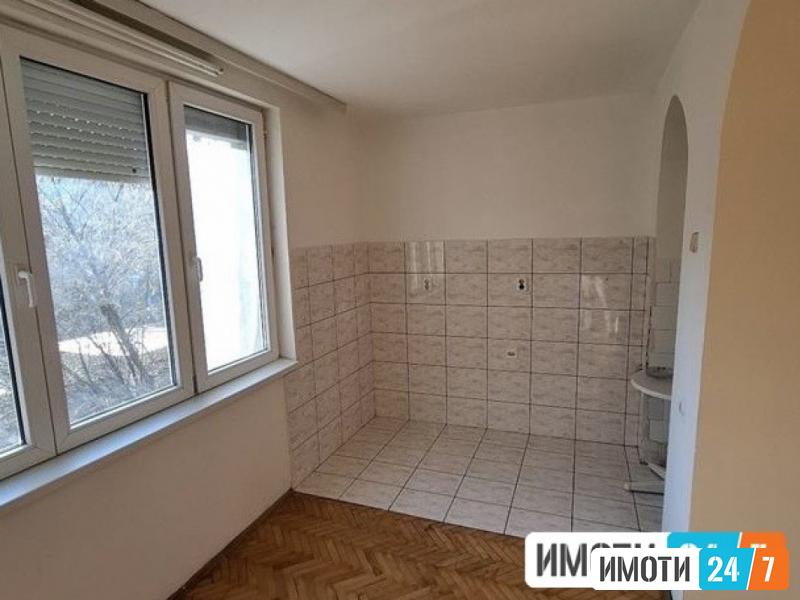 Се продава стан во Карпош 1
