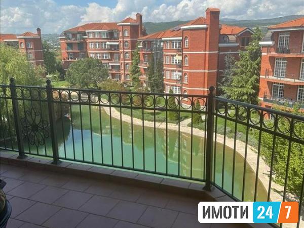 Се продава стан во луксузен комплекс Верино