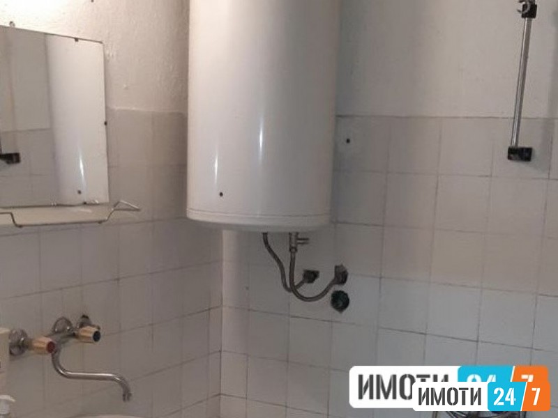 Се продава стан во Хиподром 