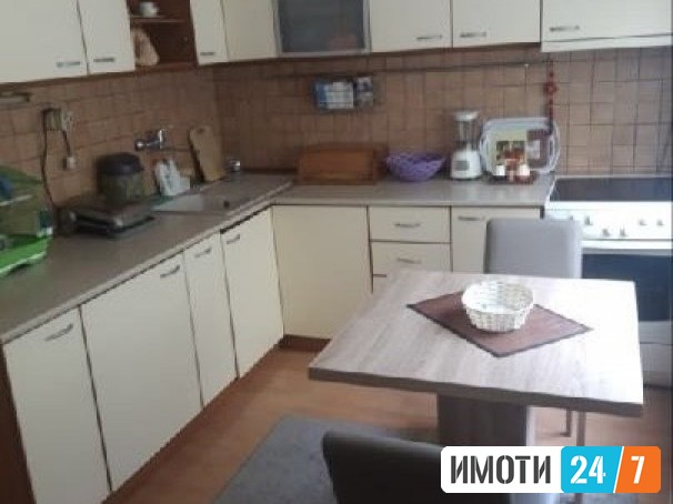 Се продава Стан во  нас Карпош 4