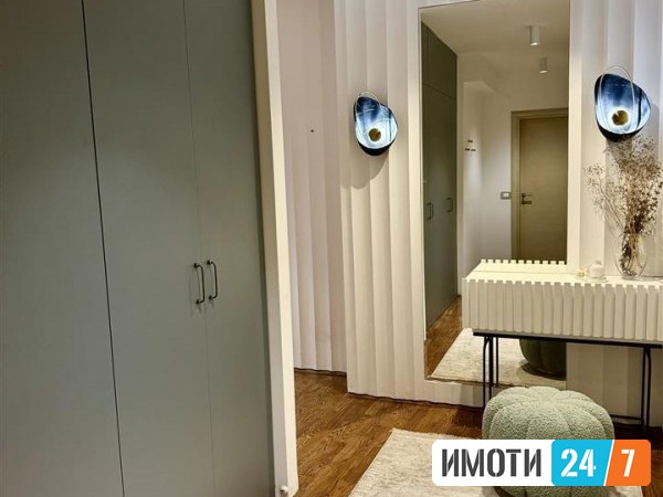 Sell Apartment in   Karposh 4