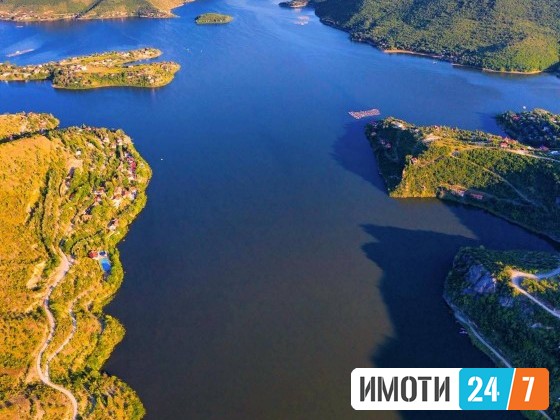 Урбан Лајф продава Луксузна Вила на Тиквешко Езеро