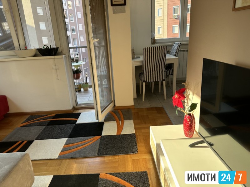 Урбан Лајф продава нова гарсоњера во Нов Аеродром 
