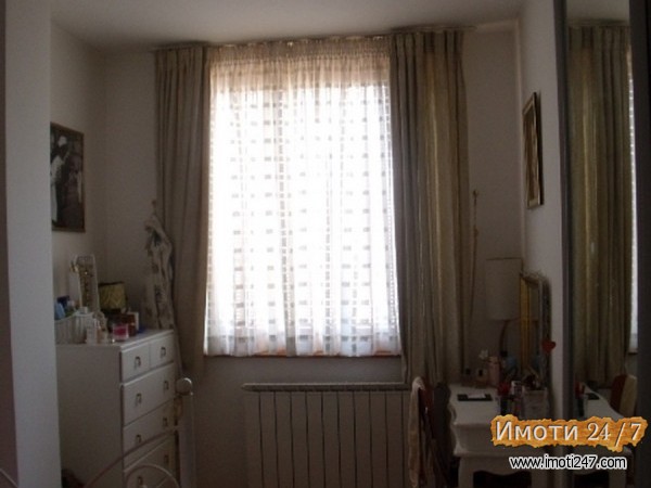 Rent House in   Vlae