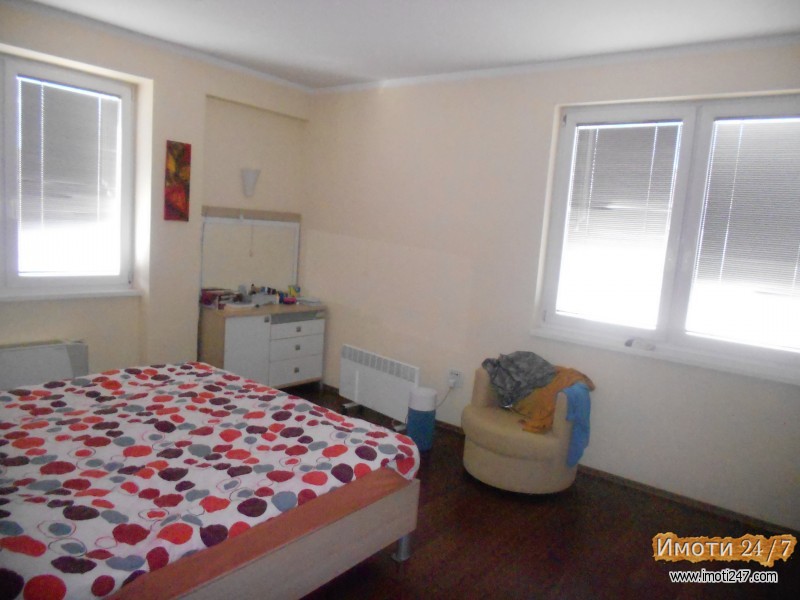 Rent House in   Hrom