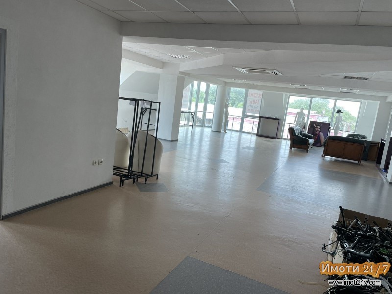 Rent Office space in   Pintija