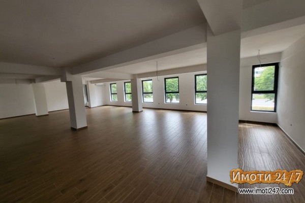 Rent Office space in   Vlae