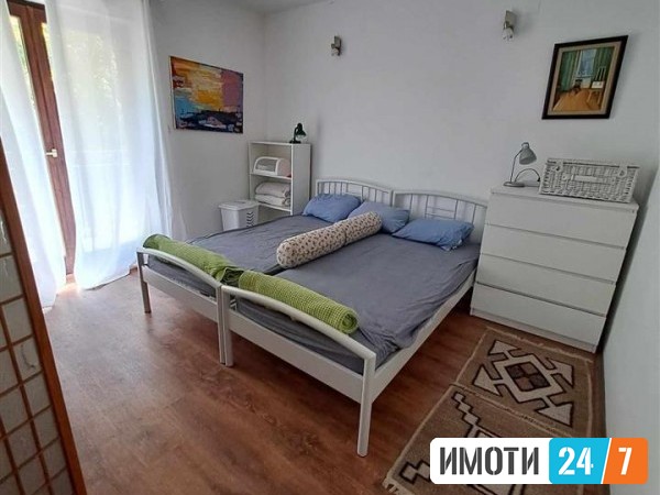 Sell Weekend house in   GjPetrov
