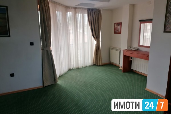 Rent Office space in   Karposh 1