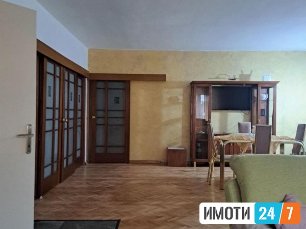Rent House in   Vlae