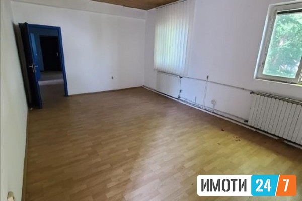 Rent Office space in   Hrom