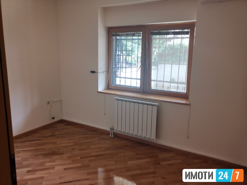 Rent House in   Zhdanec