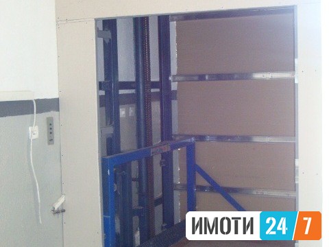 Се продава Деловен простор во  нас Други