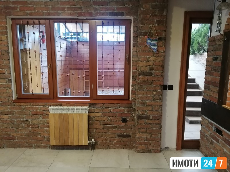 Rent Office space in   Karposh 1