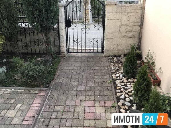 Rent House in   Zhdanec