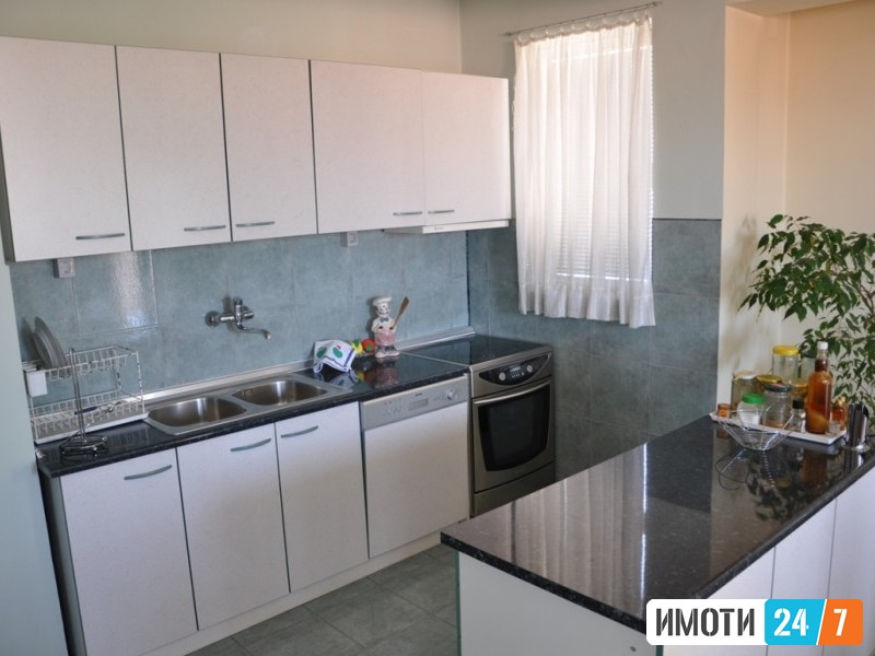 Rent Apartment in   Crniche