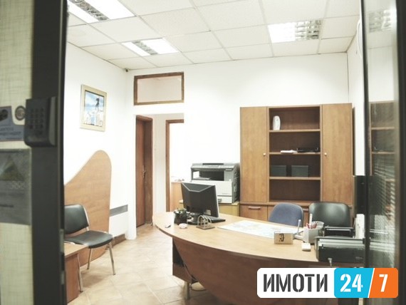 Rent Office space in   Aerodrom