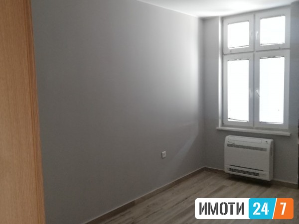 Rent Office space in   Centar