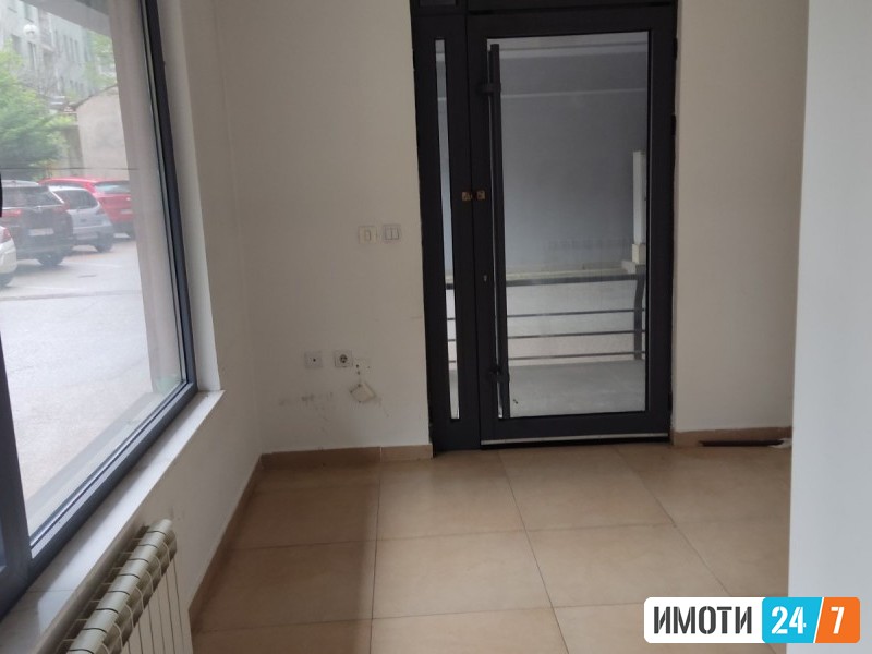 Rent Office space in   Centar