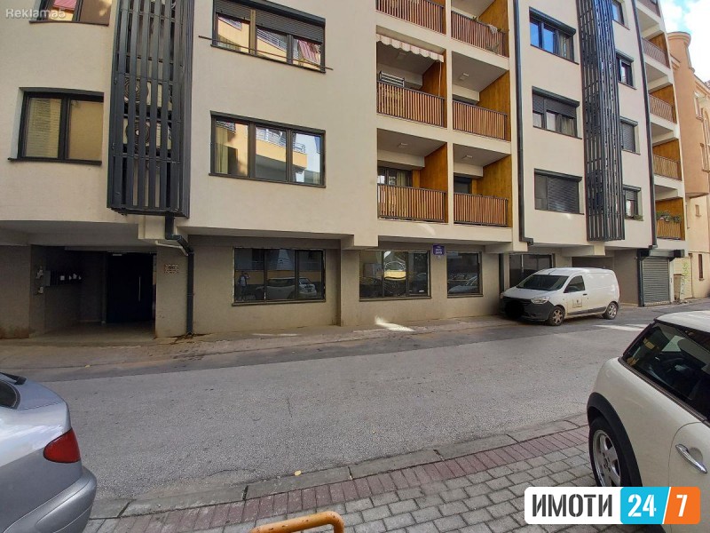 Rent Office space in   Centar