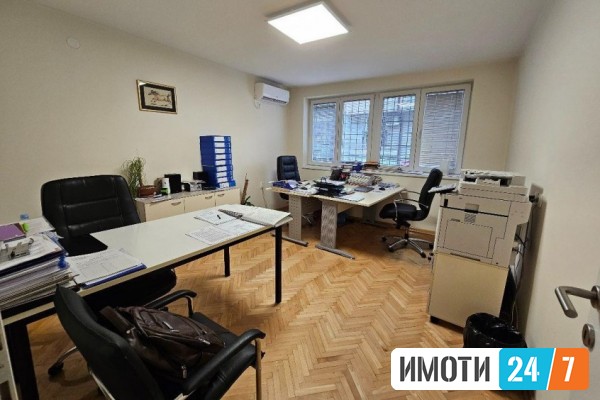 Rent Office space in   Centar