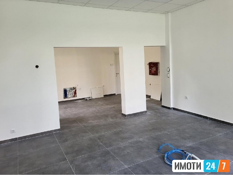 Rent Office space in   Aerodrom