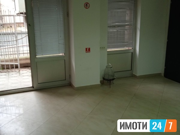 Rent Office space in   Centar