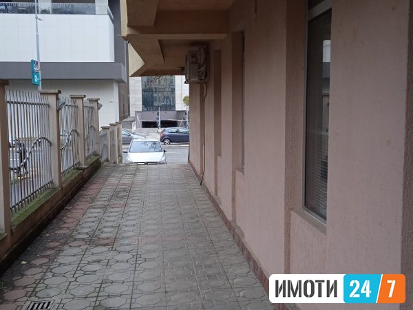 Rent Office space in   Centar