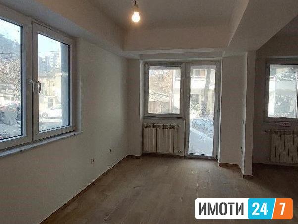 Rent Office space in   Centar