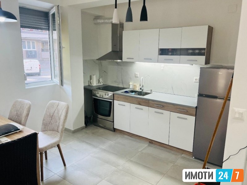 Rent Apartment in   Vlae