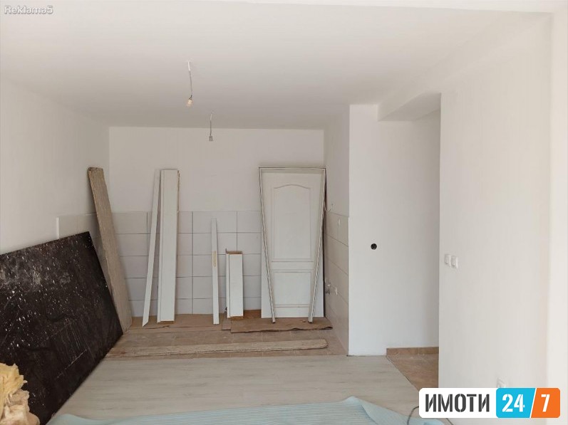 Sell Apartment in   Karposh 1