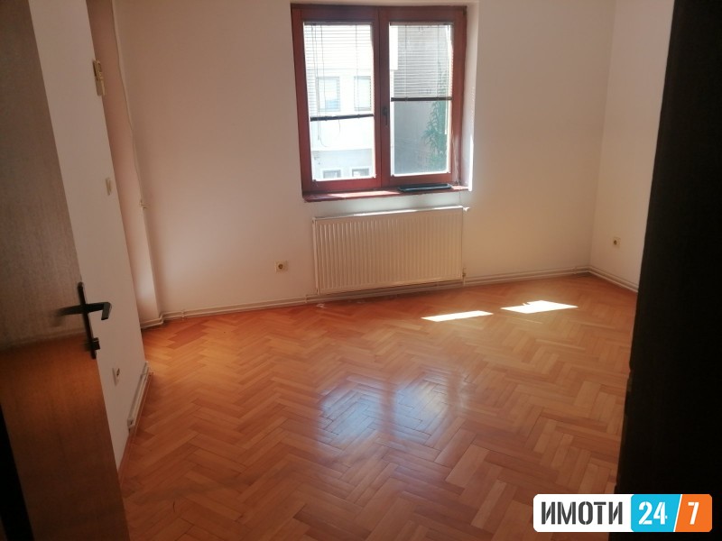 Rent Apartment in   Centar