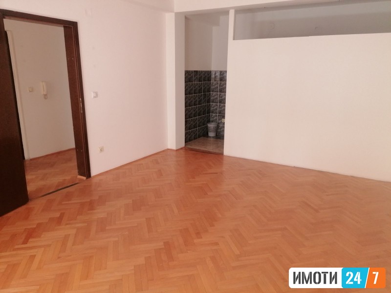 Rent Apartment in   Centar