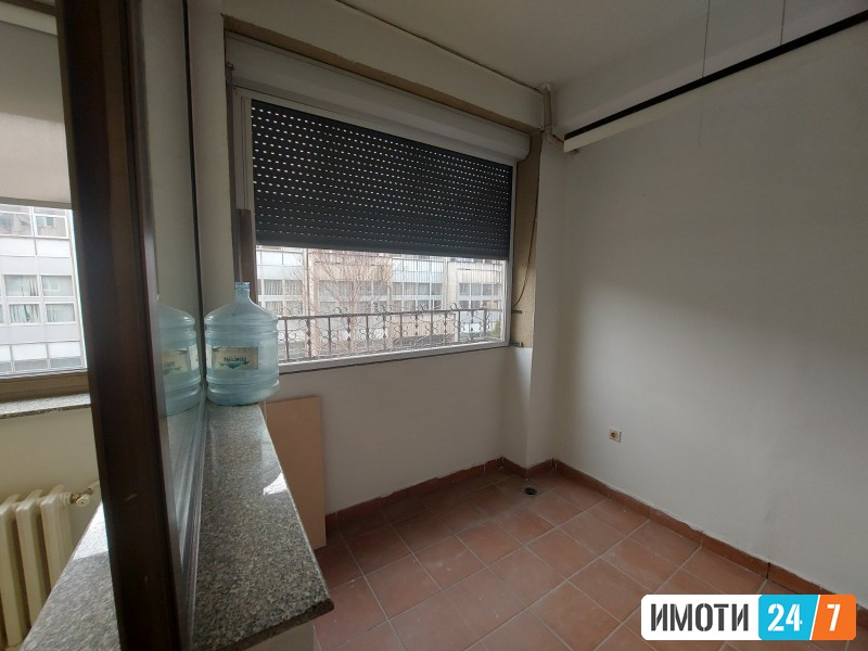 Rent Office space in   Centar