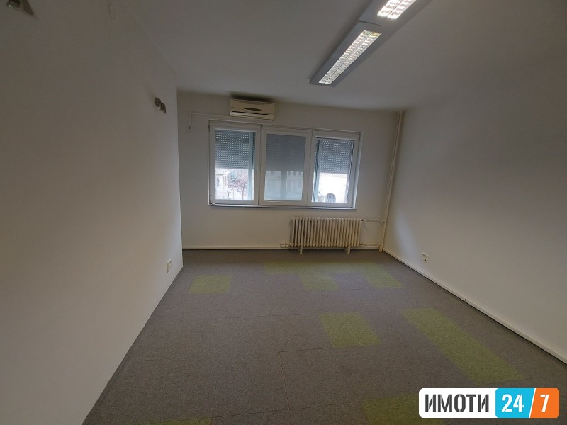 Rent Office space in   Centar