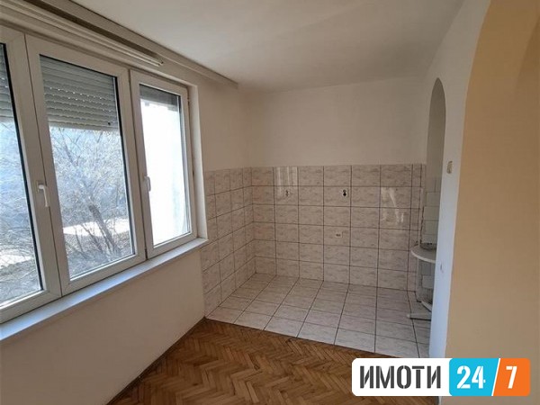 Sell Apartment in   Karposh 1