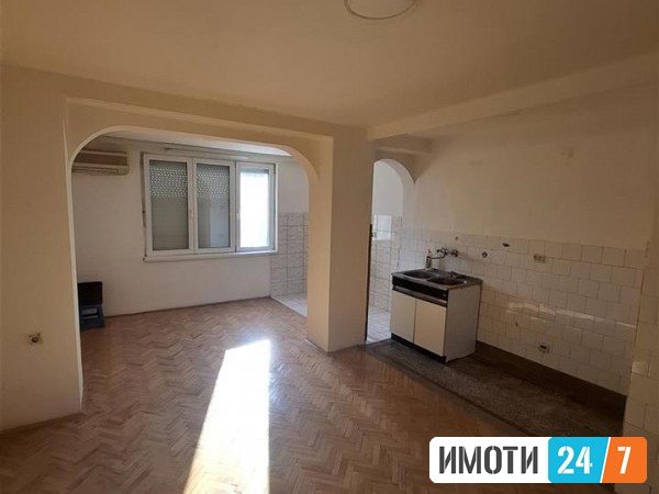 Sell Apartment in   Karposh 1