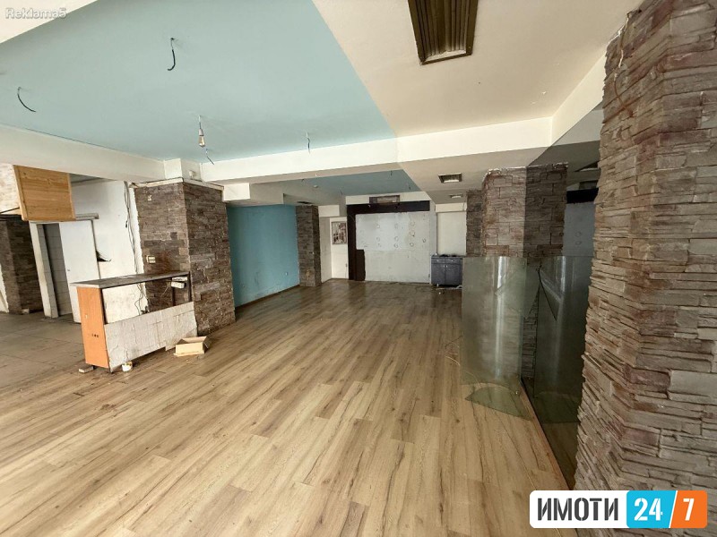 Rent Office space in   Centar