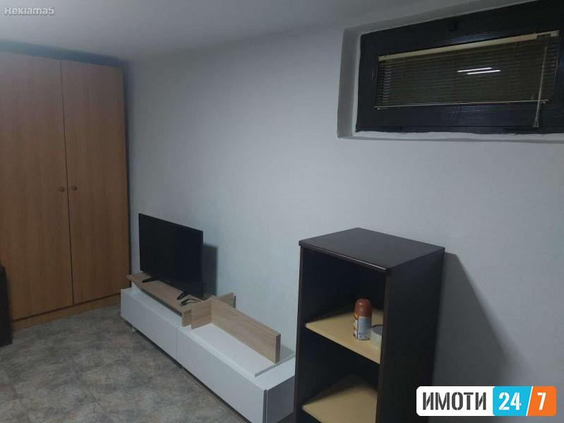 Се издава Куќа во  нас Козле