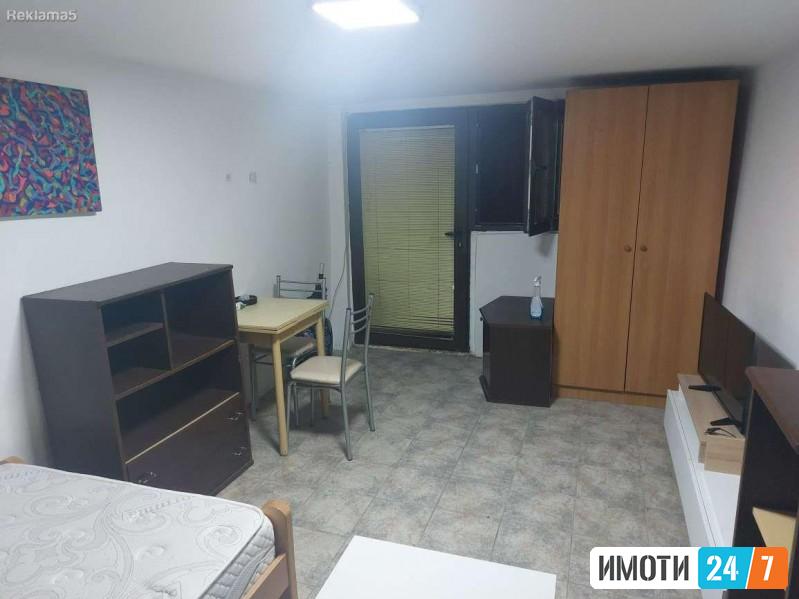 Се издава Куќа во  нас Козле