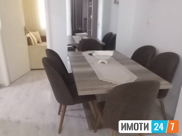 Се продава Стан во  нас Центар